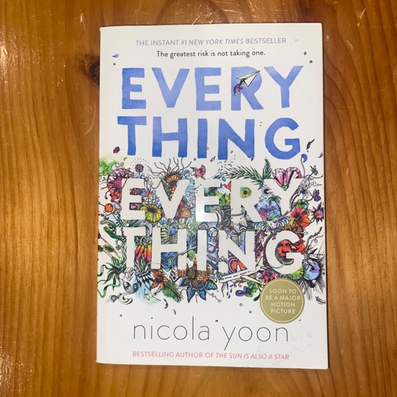 Everything Everything - Picture 2 of 4